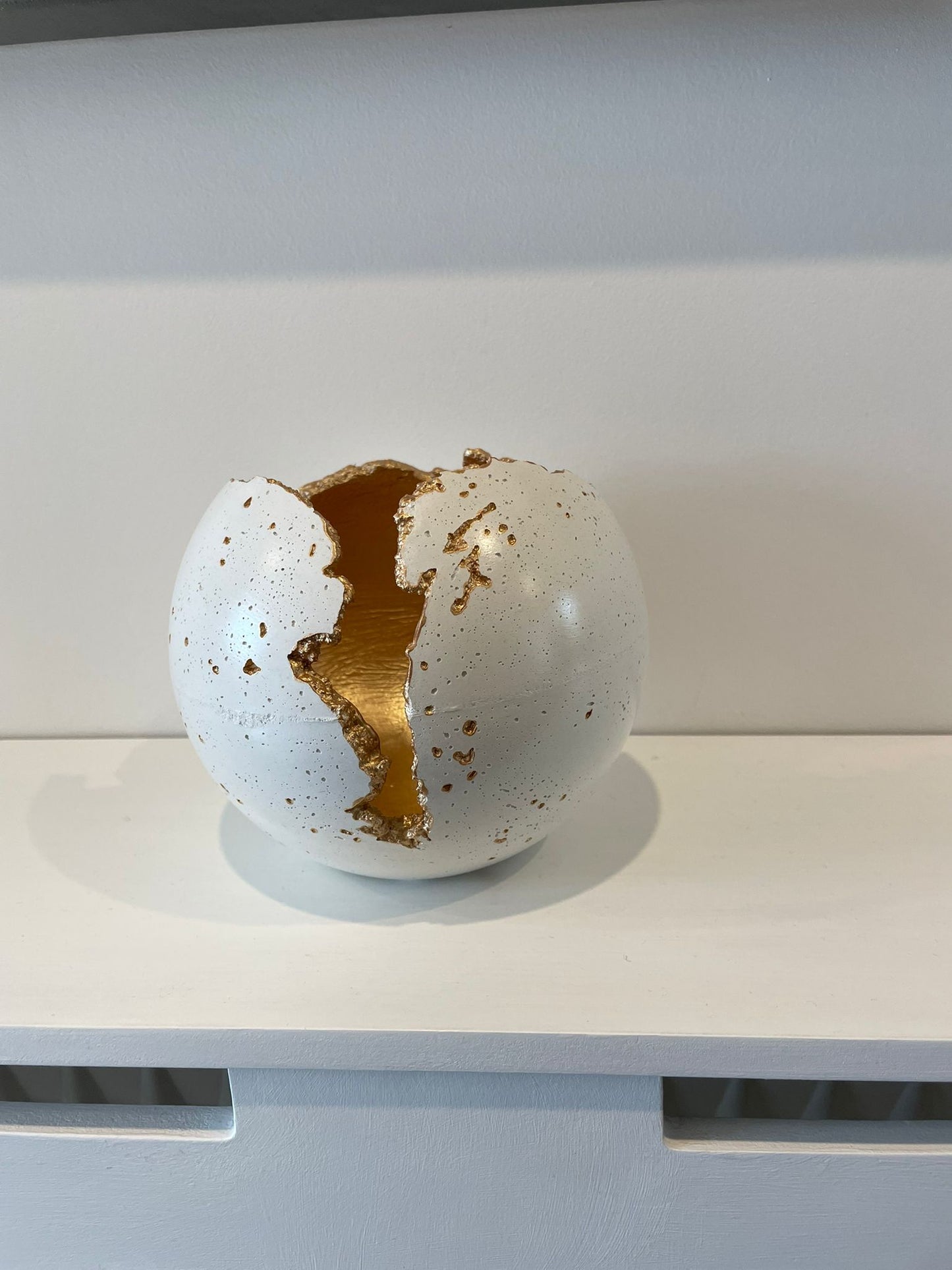 White Concrete Decorative Sphere Planter – Wabi-Sabi Inspired Elegance image 9