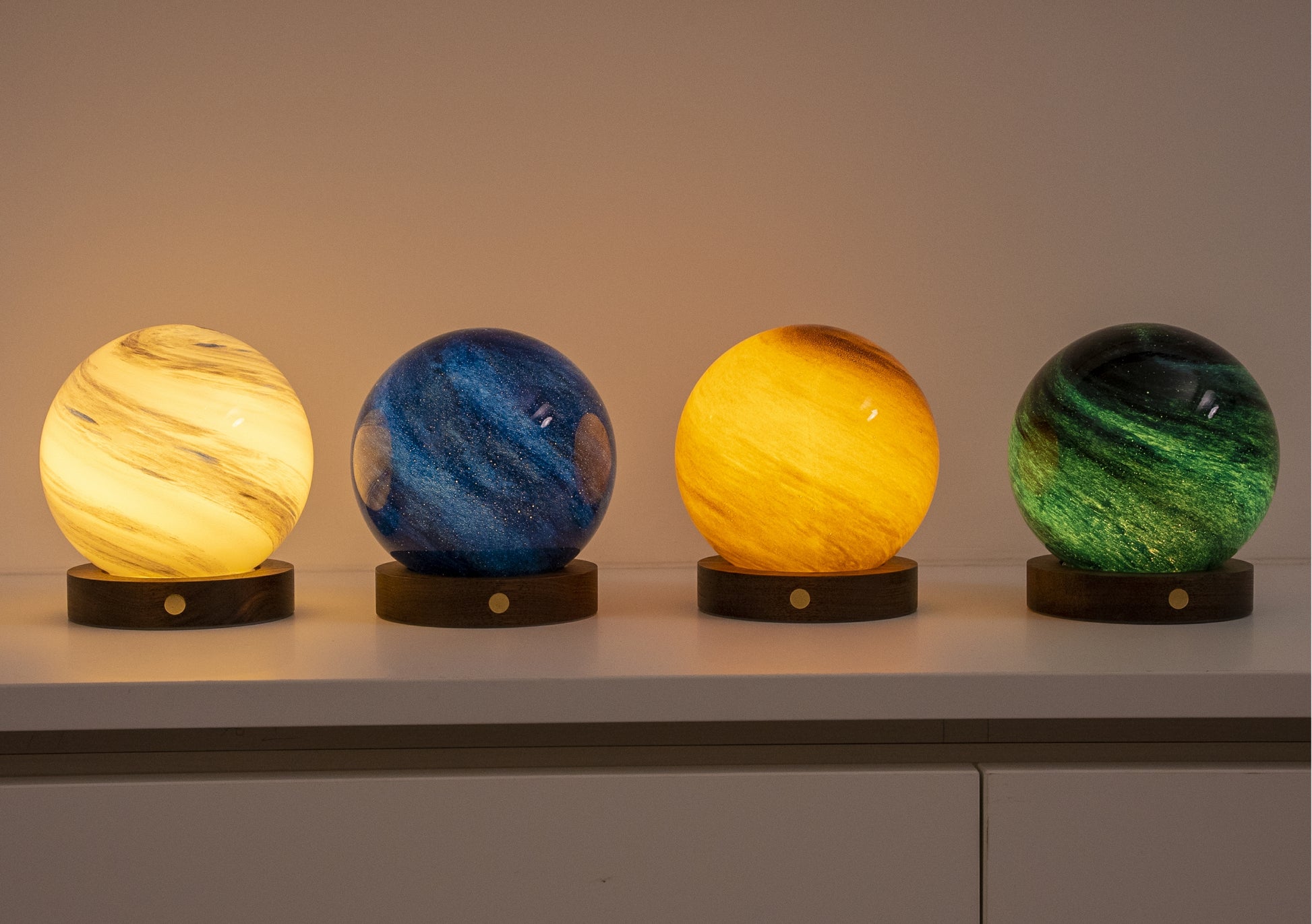 Stellar Ocean Mini Astraglass Light – A Celestial Ocean Glow in a Compact Form image 2