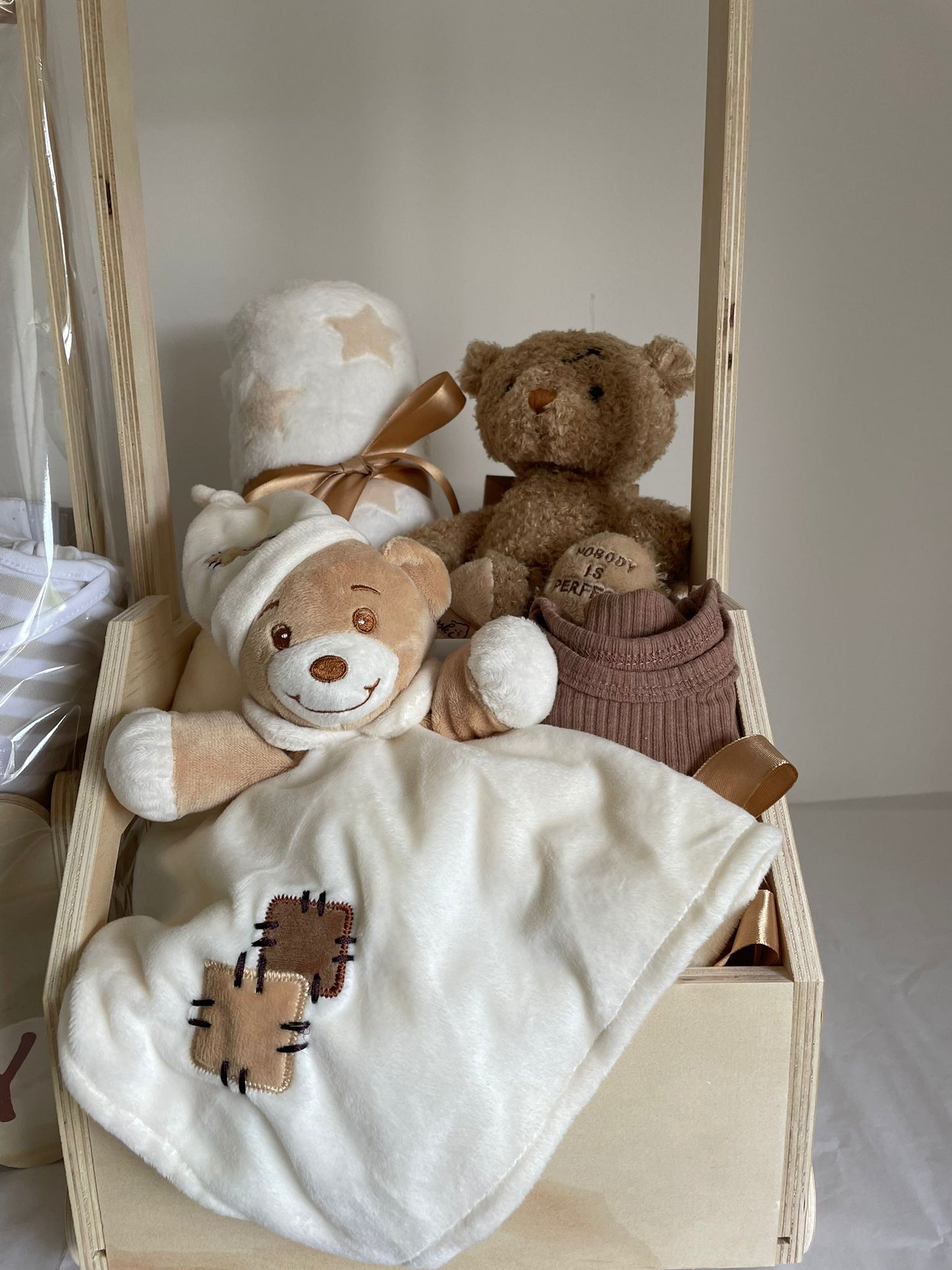 Neutral Baby Gift Hamper