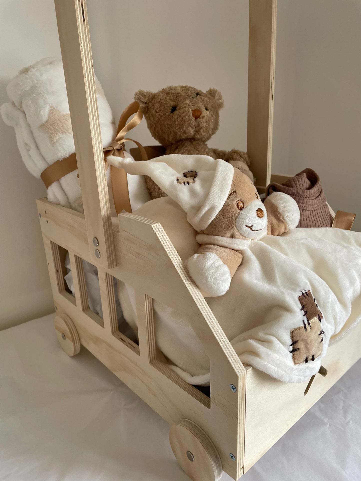 Neutral Baby Gift Hamper
