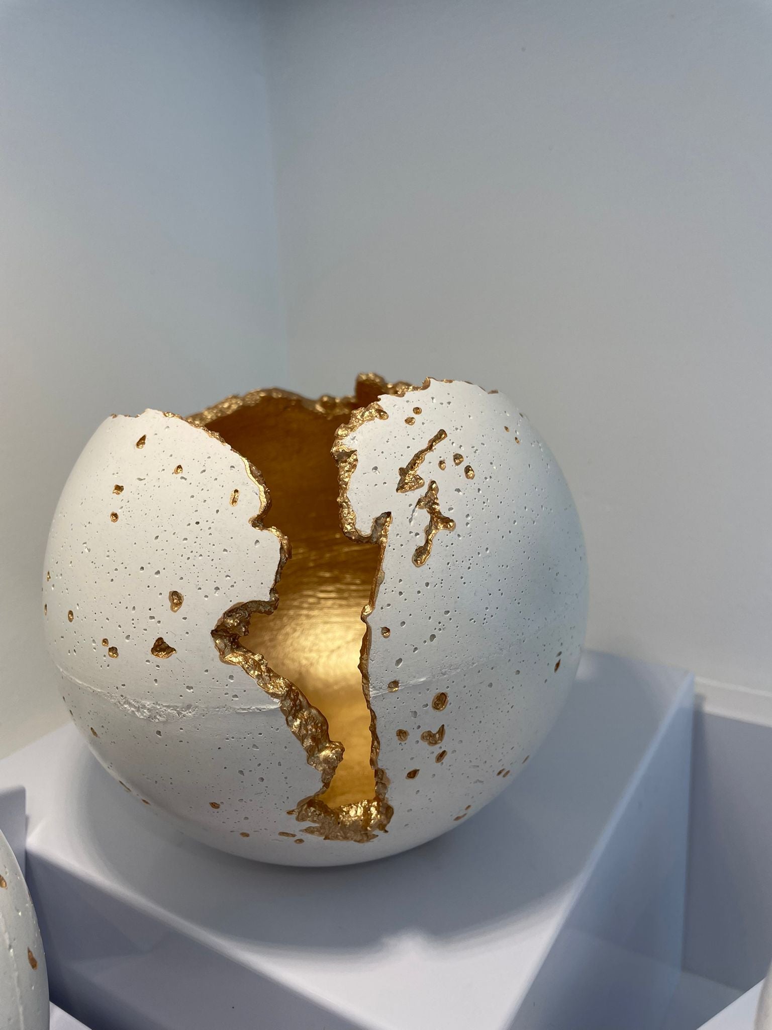 White Concrete Decorative Sphere Planter – Wabi-Sabi Inspired Elegance image 5