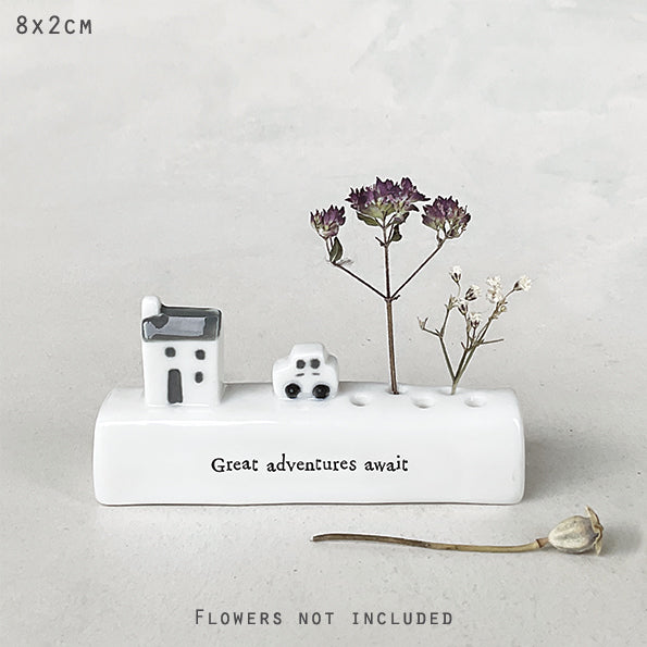 Holder – Great Adventures Await image 0
