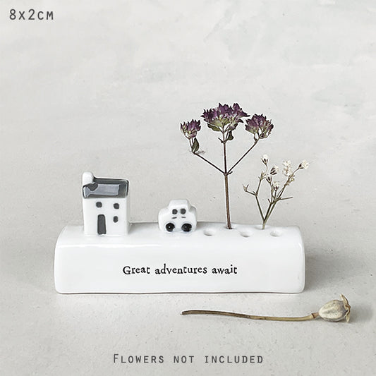 Holder – Great Adventures Await image 0